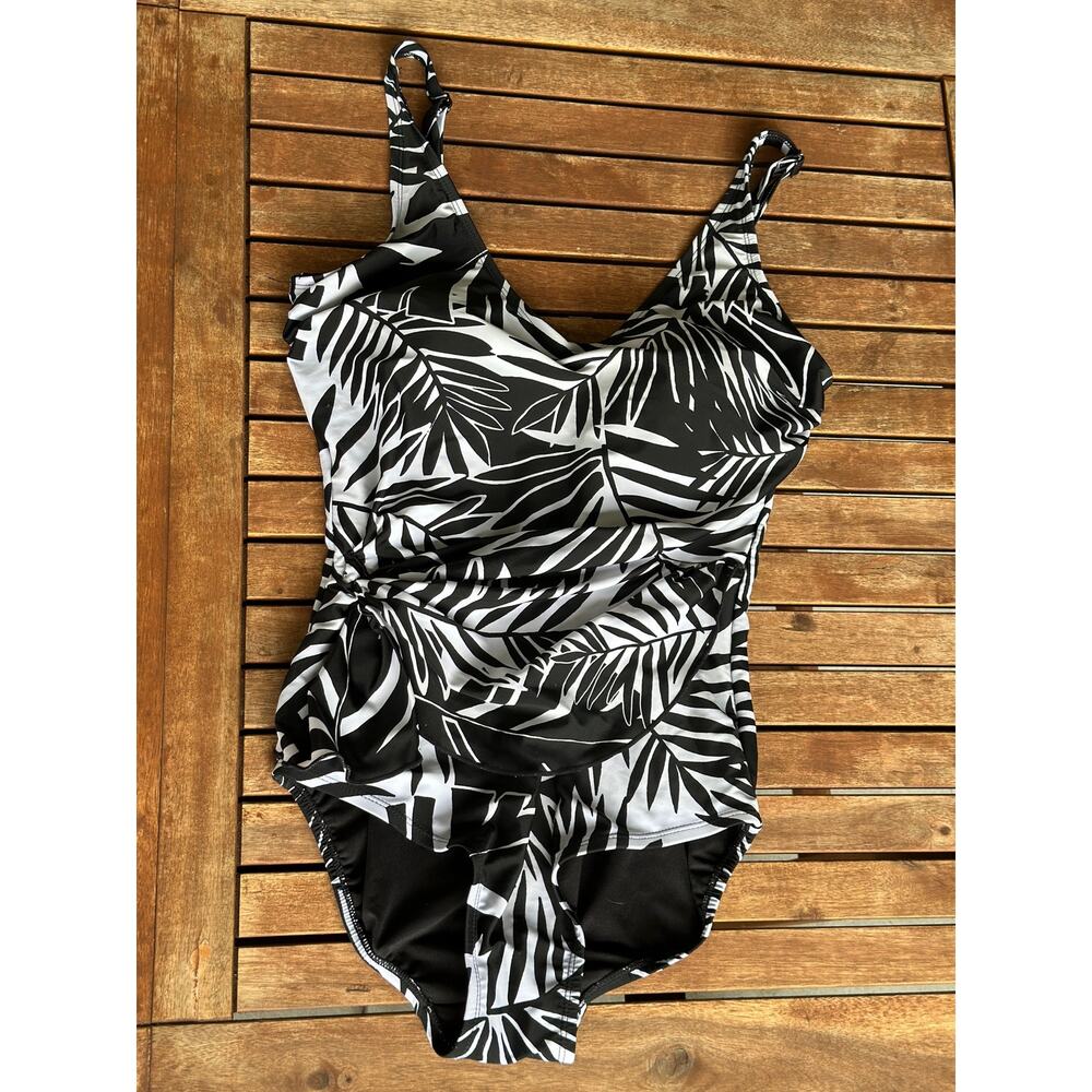 See & Sand Beachwear Size 12 Black & White Palm One Piece Swimming Suit Swimsuit